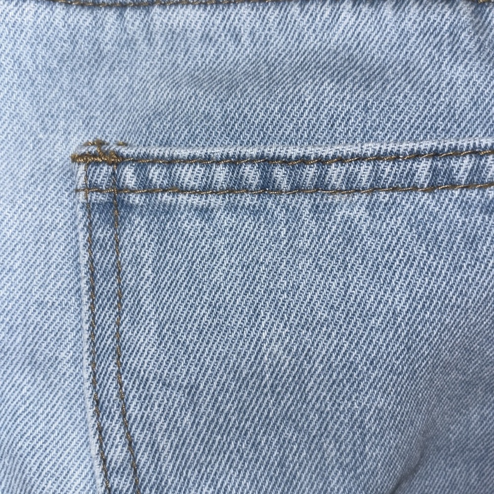 Edikted Raelynn Washed Low Rise Jeans - Picture 7 of 7